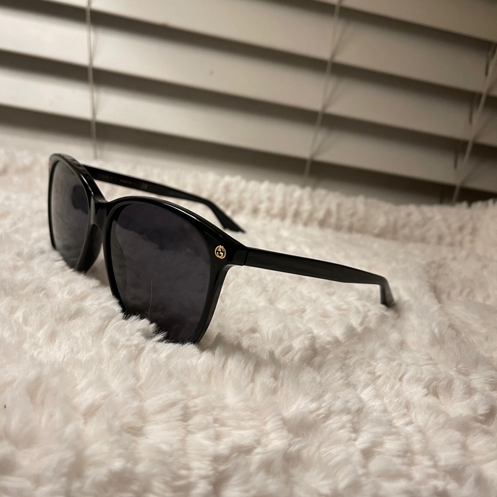 Gucci GG0024S 001 Black Sunglasses - Picture 6 of 11